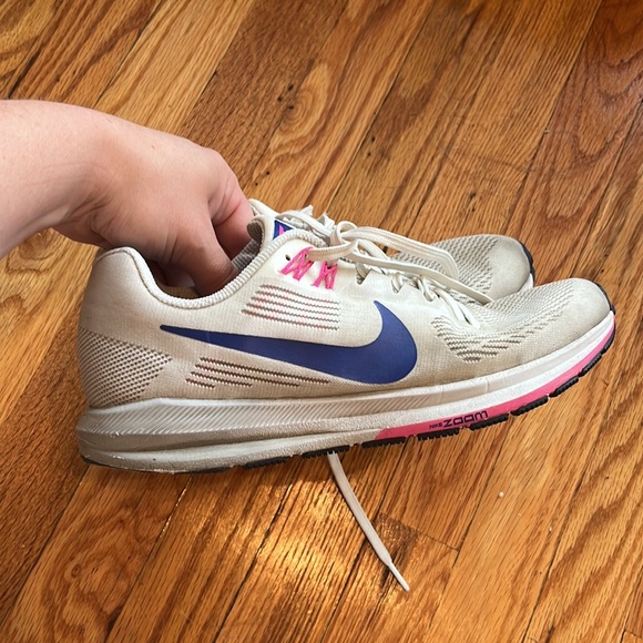 Nike Shoes - Nike Zoom Sneakers 👟